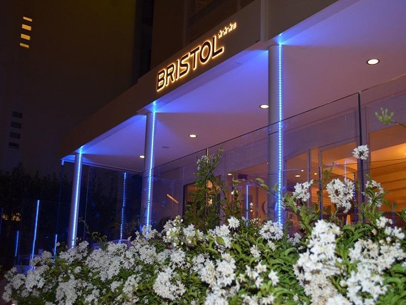 Hotel Bristol 카톨리카 외부 사진